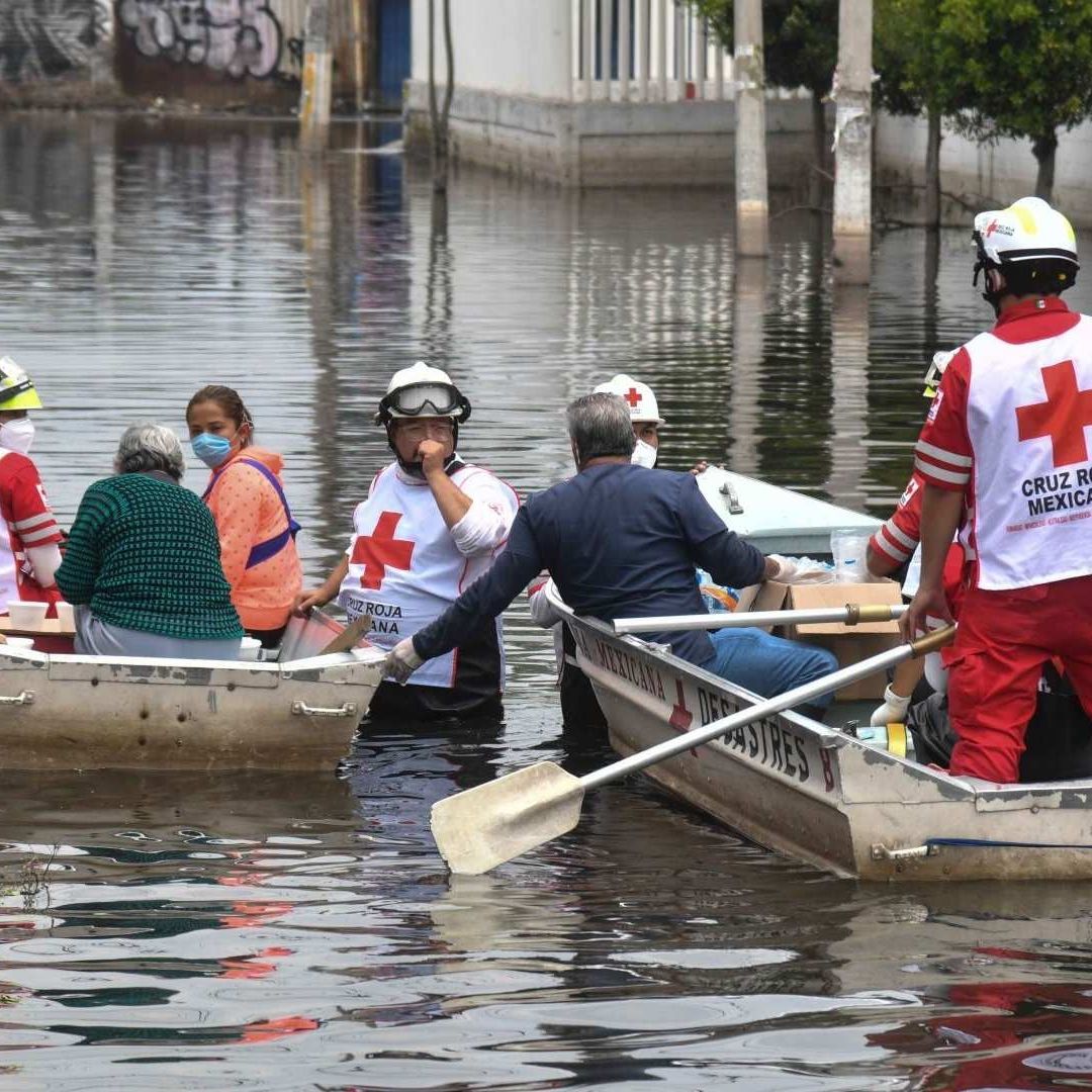 Suspenden clases en Chalco por inundaciones