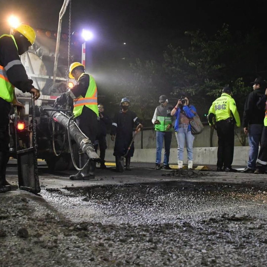 Arranca Bacheo Nocturno: ¿Cómo Reportar un Bache de Mi Calle en la CDMX?