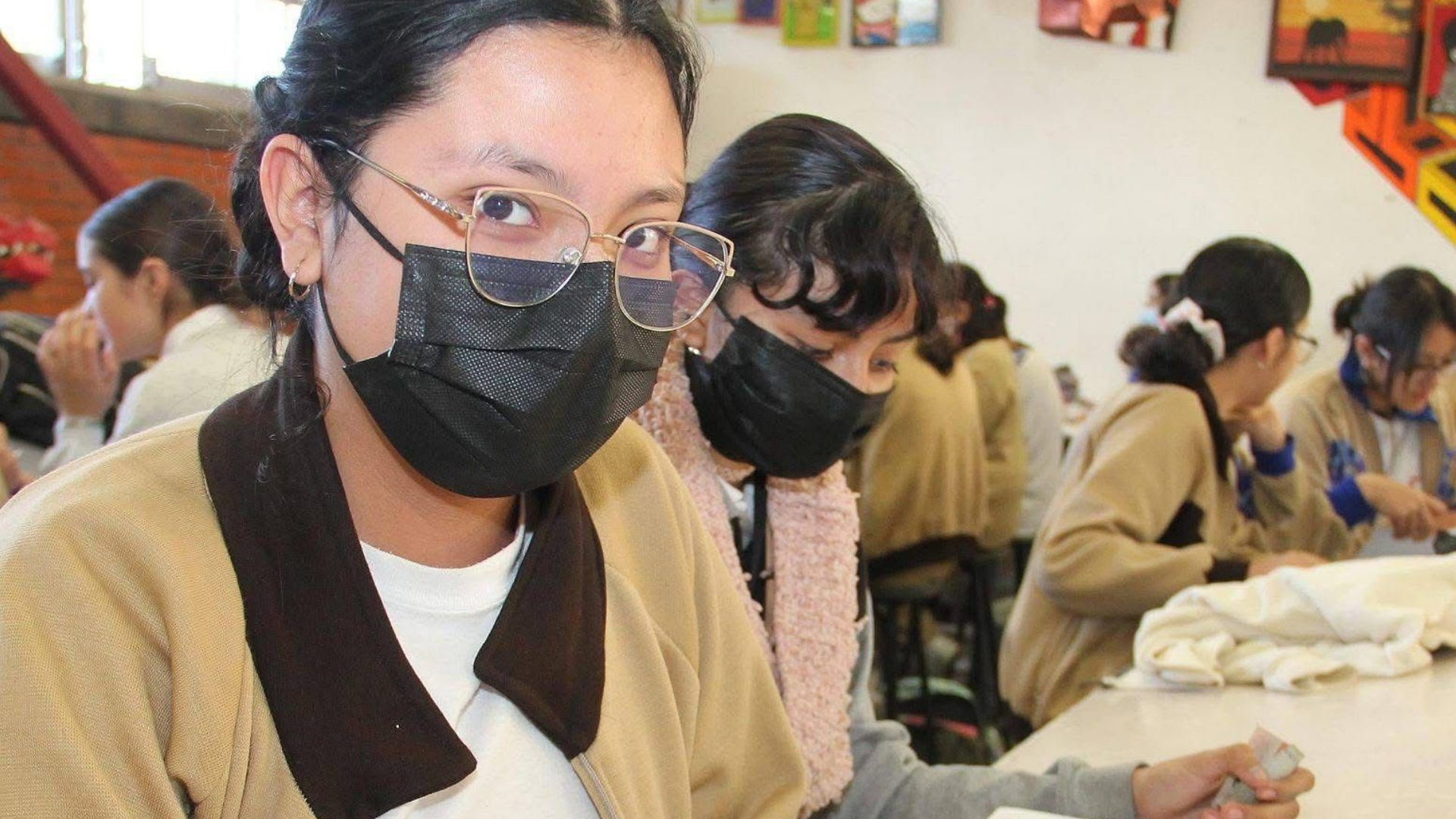 Resultados AEFCM cambio de escuela o turno 2025 CDMX cómo checar link para recuperar comprobante con folio