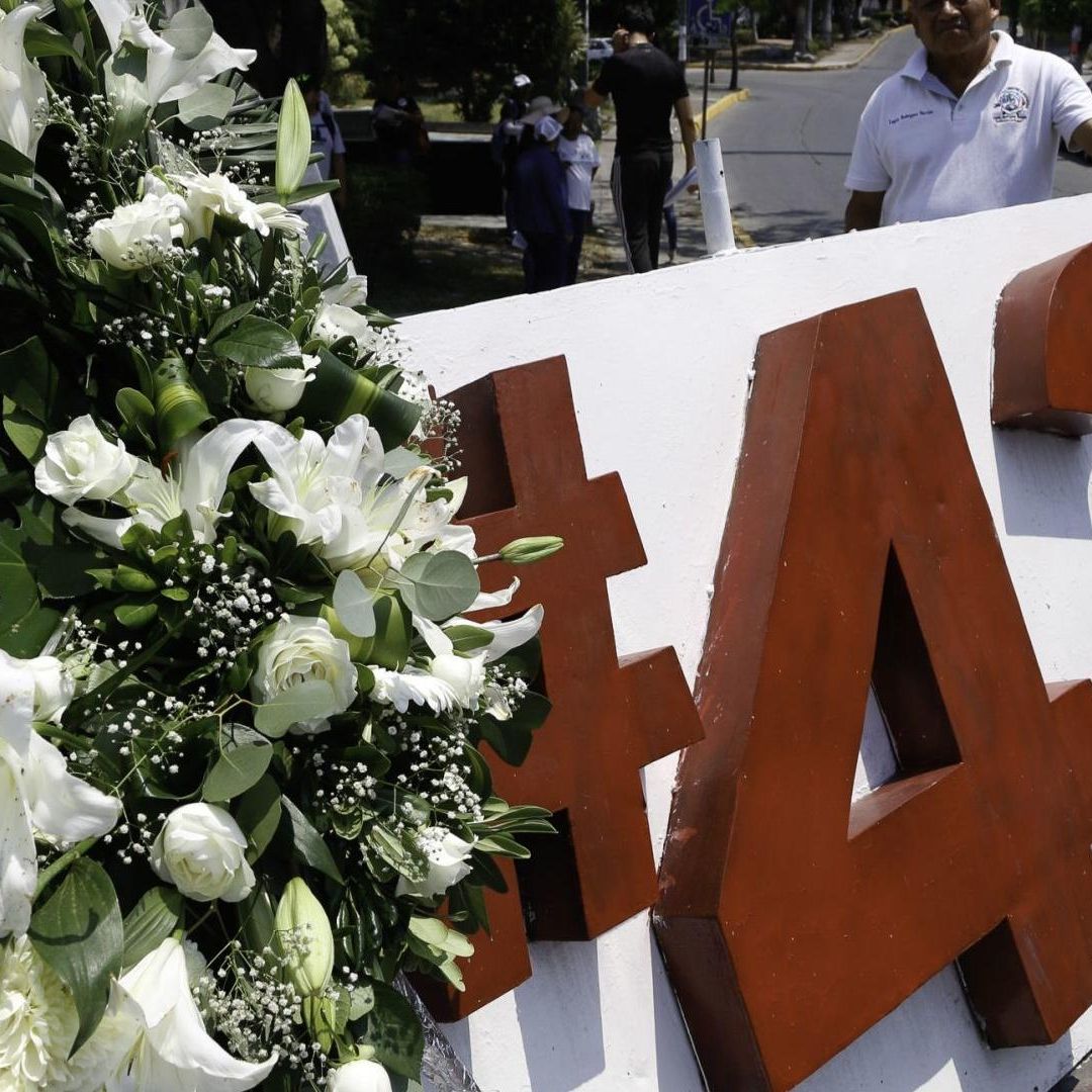 AMLO Considera que si Peña Nieto Está Ligado con Caso Ayotzinapa FGR Podría Investigarlo