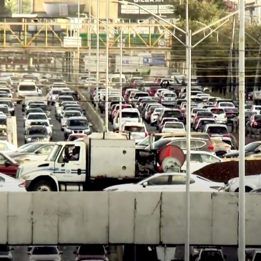 Colapsa Monterrey en tráfico
