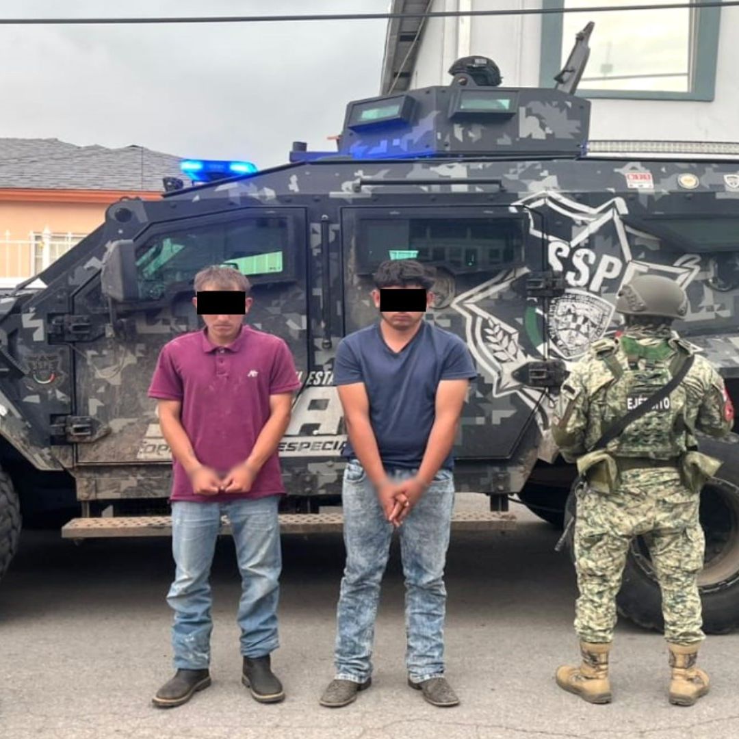 Dos sujetos detenidos por elementos de seguridad.