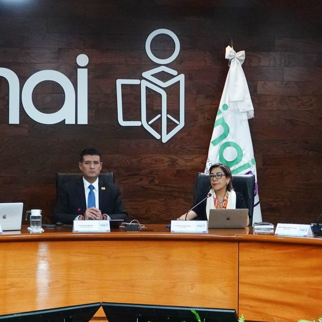 Los consejeros del INAI durante la Sesión Ordinaria en el Pleno del Instituto