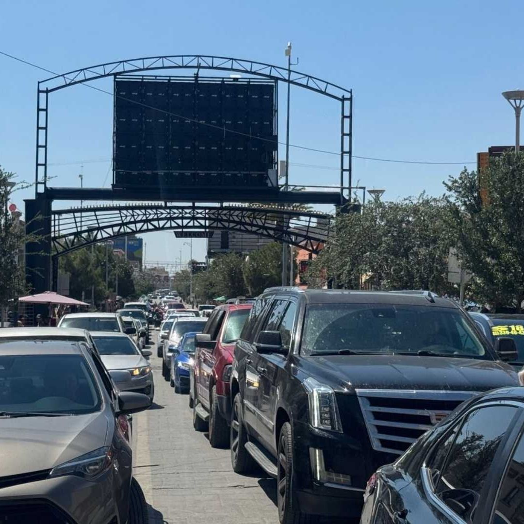 Se Manifiestan en el Puente Internacional de Ciudad Juárez por Casos de Abuso en Guarderías