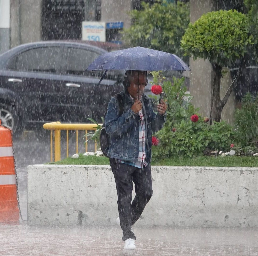 Lluvias fuertes y Caída de Granizo, Prevén Autoridades para Hoy Sábado 23 de Agosto en CDMX