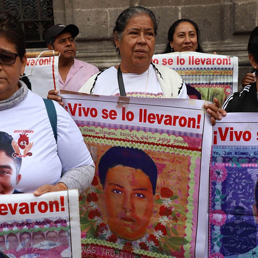 AMLO Deja Puerta Abierta para Otra Reunión con Padres de Ayotzinapa