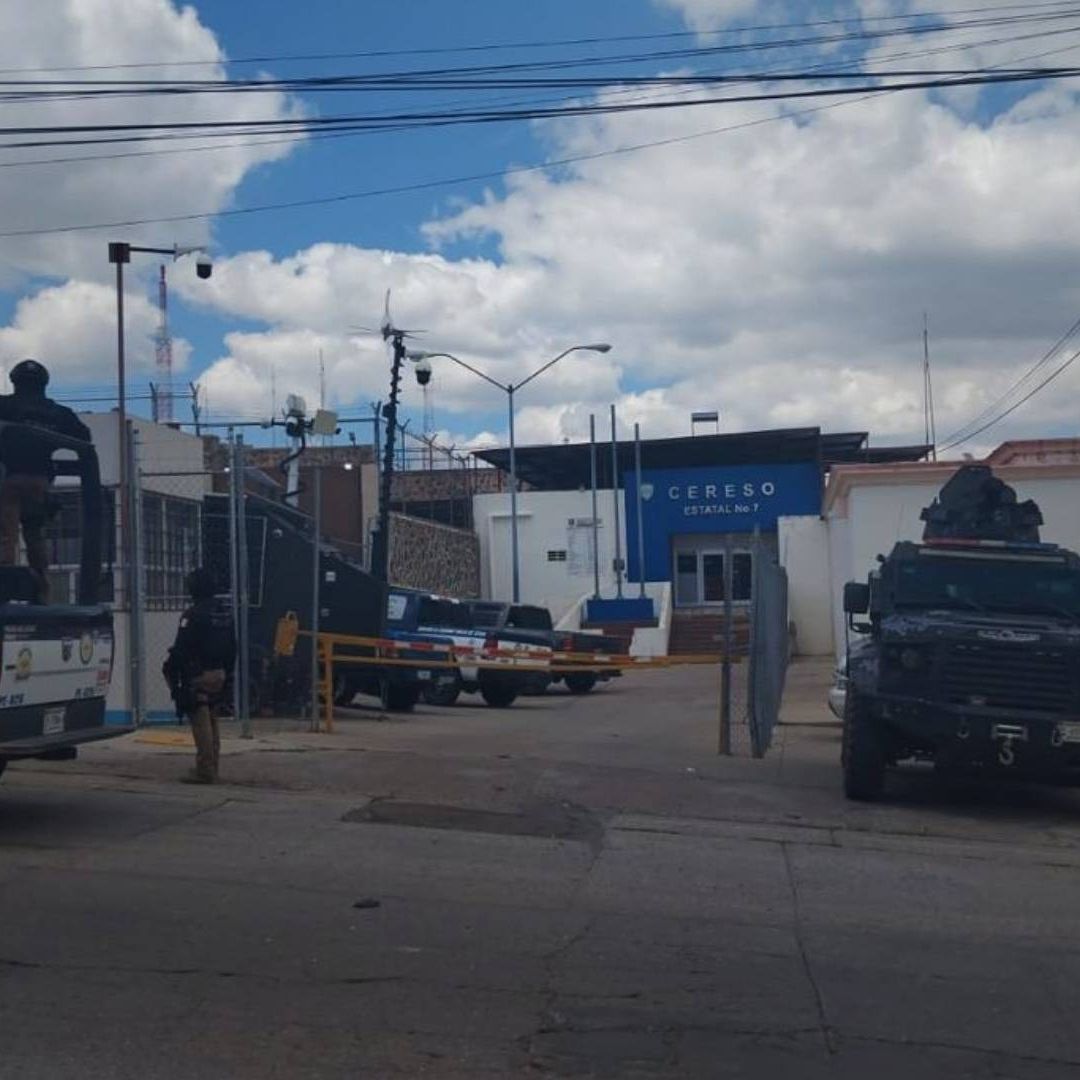 Autoridades Lograron Controlar a Internos del Cereso No. 7 | Foto: SSPE
