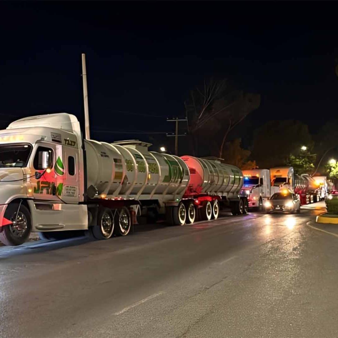 Gran Decomiso en Monclova: Aseguran Tres Tráileres Cargados con 192 Mil Litros de Huachicol