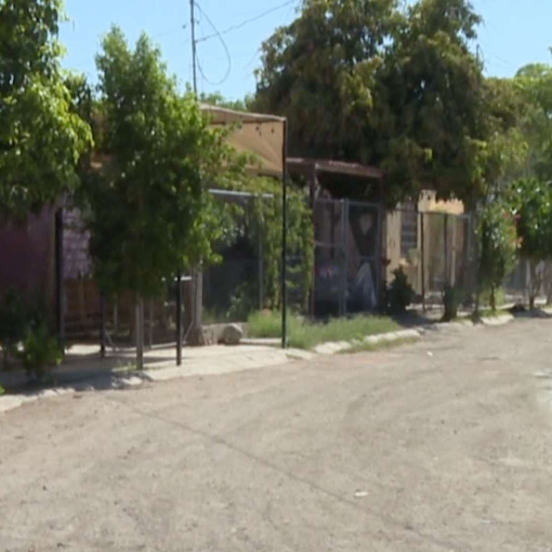 Sujeto Detenido por Presuntamente Amenazar de Muerte con un Arma a su Vecino en Hermosillo