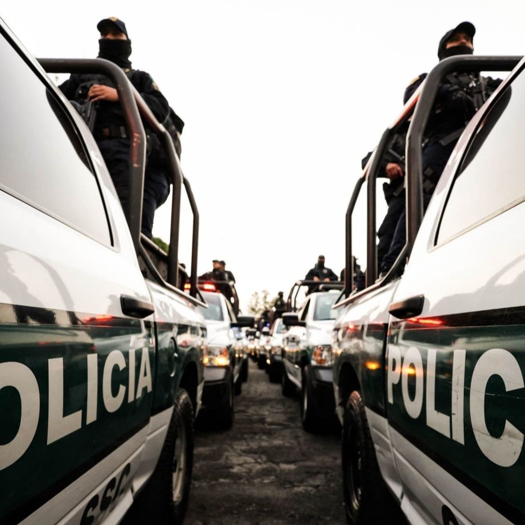 Policías sobre patrullas de la SSC