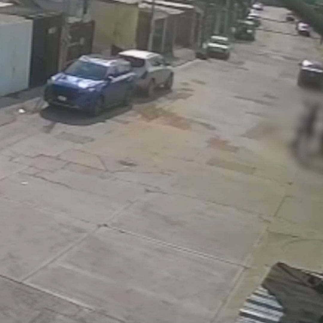Adolescentes golpean a niño y lo amarran a poste en Aguascalientes