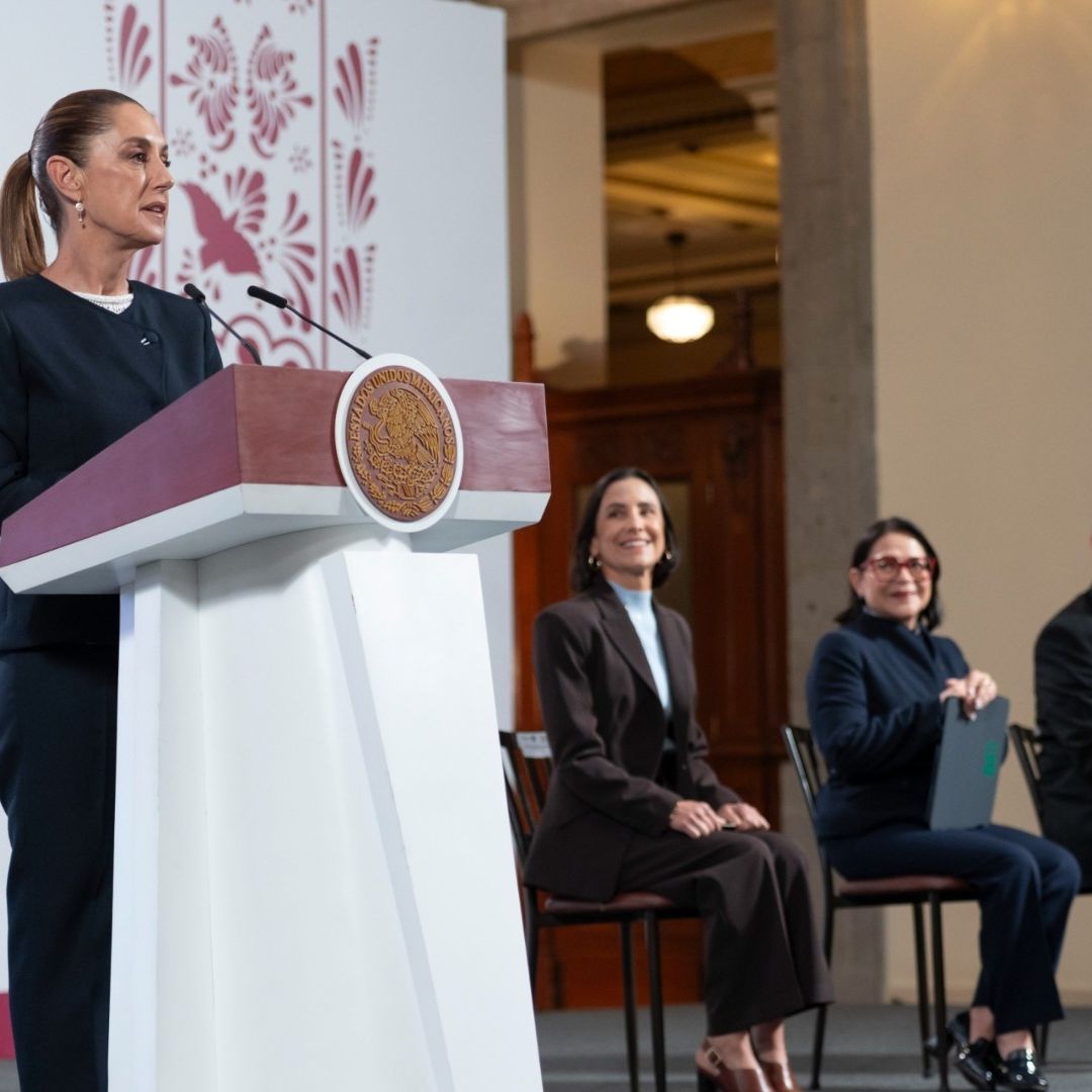 Claudia sheinbaum habla durante conferencia de prensa