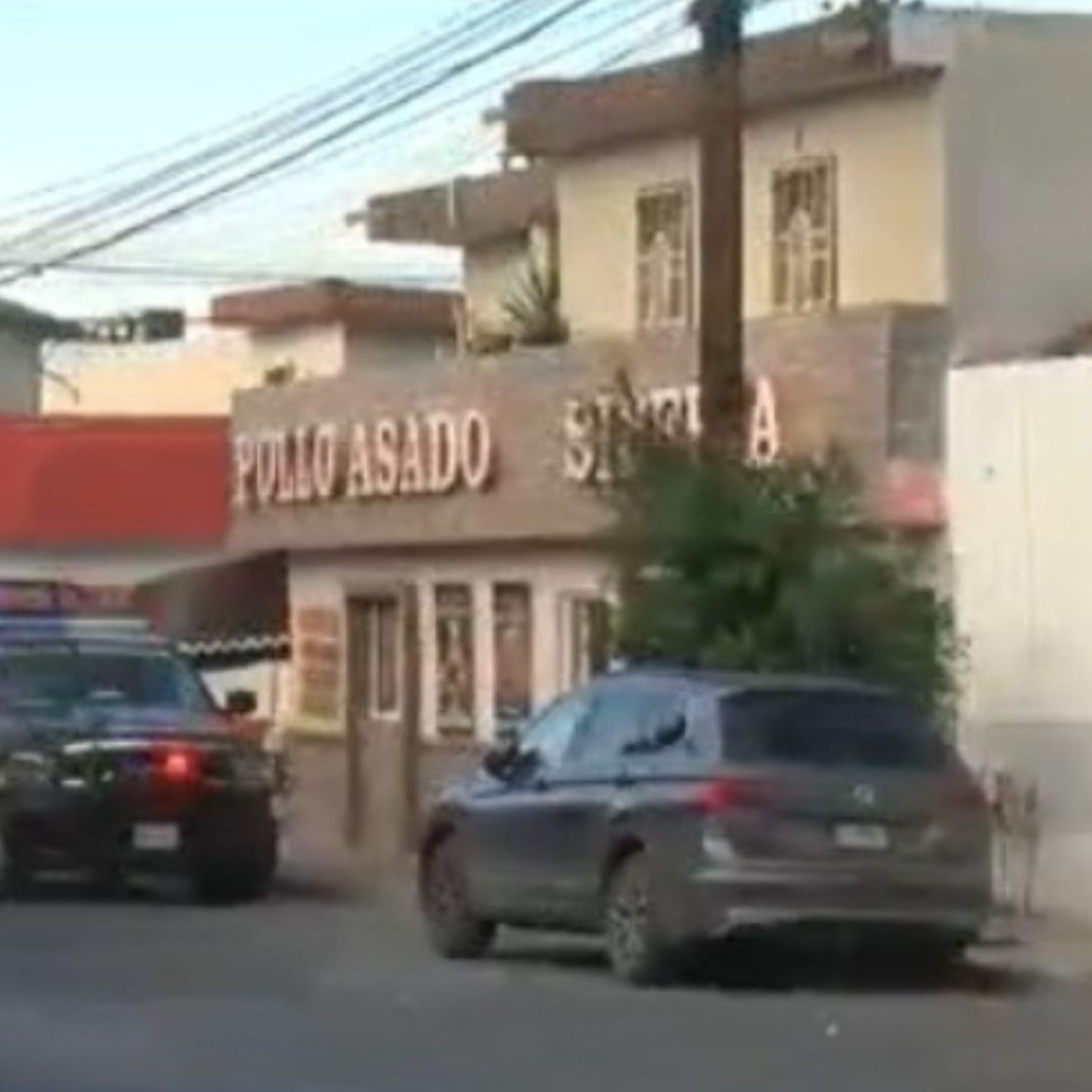 Hombre es Atacado a Balazos en San Nicolás: Se Refugia en Negocio de Pollos