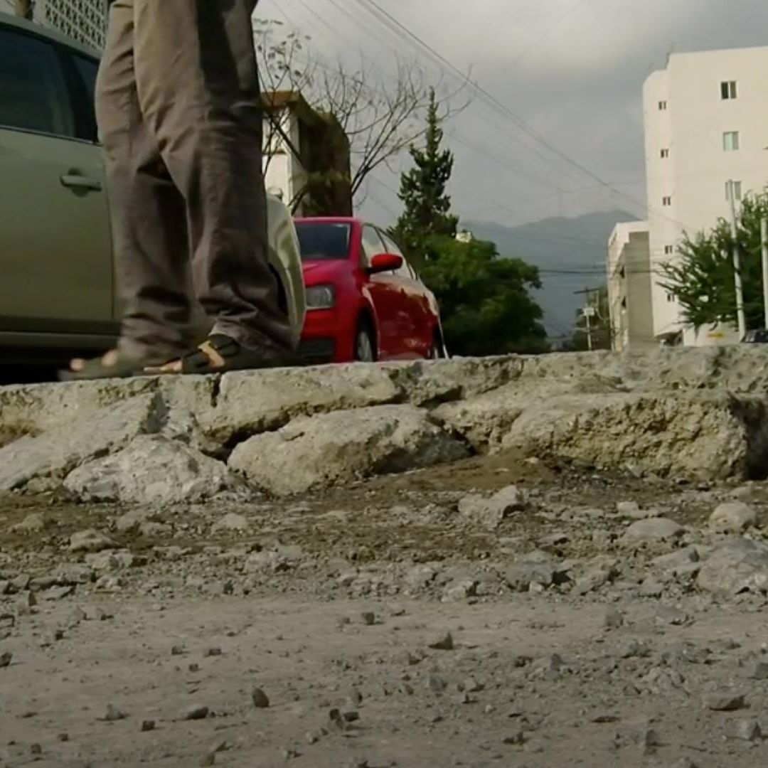Deja obras inconclusas.