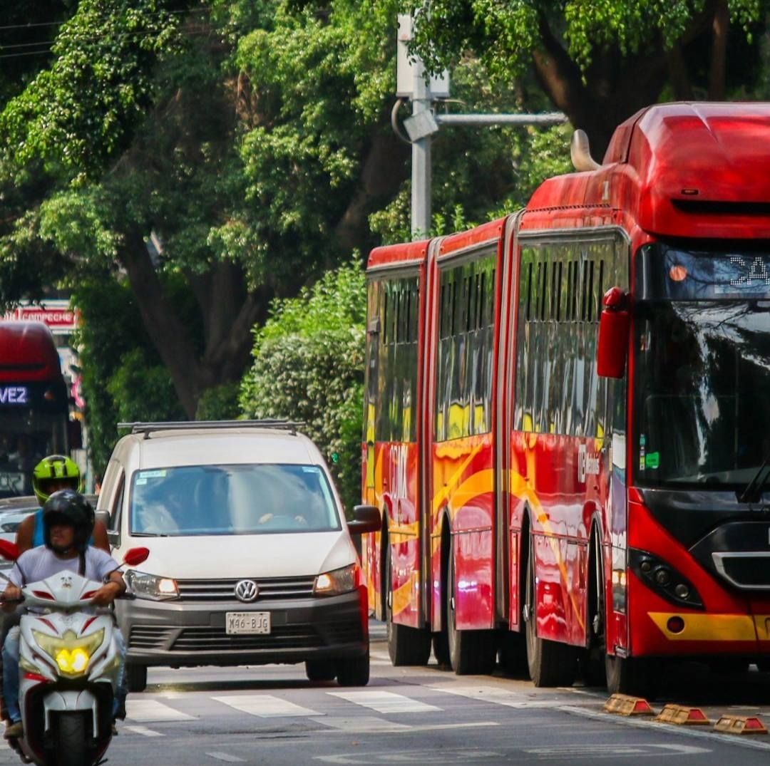 Hoy No Circula Miércoles 27 Agosto 2025: ¿Qué Autos Se Quedan en Casa en la CDMX y el Edomex?