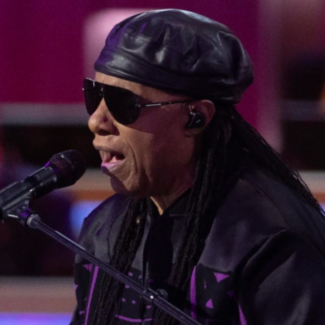 Stevie Wonder lanza nueva canción y llama a la unidad