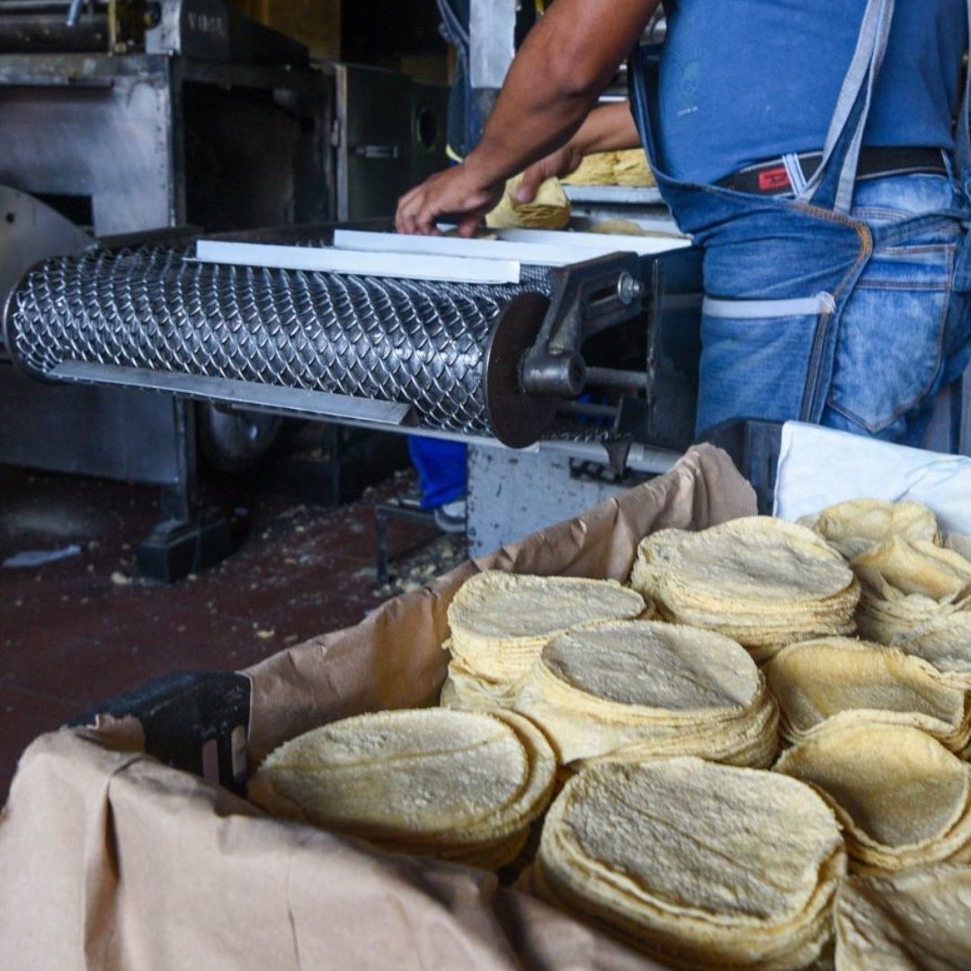 Adolescente Pierde Dedos de la Mano Mientras Trabajaba en una Tortillería