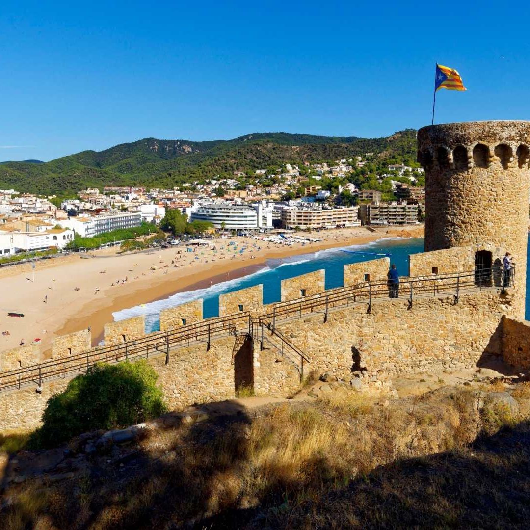 El castillo de la localidad de Tossa de Mar, en Barcelona, España