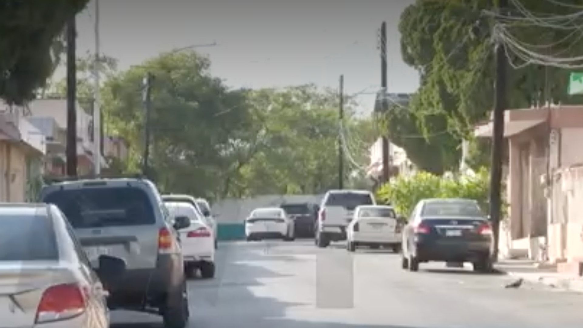 Calles Pelícano y No Reelección en Monterrey