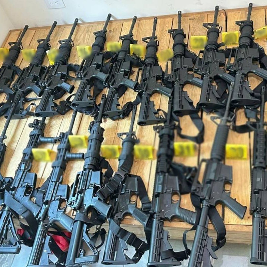 El arsenal decomisado, en Sinaloa, estaba conformado por 37 armas de fuego
