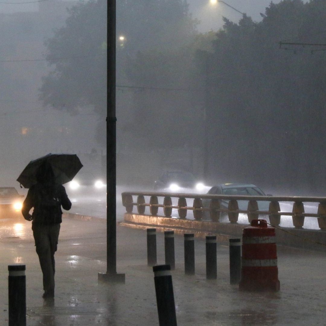 Lluvias en Gran Parte del País y Ambiente Fresco, por Onda Tropical y Primer Frente Frío