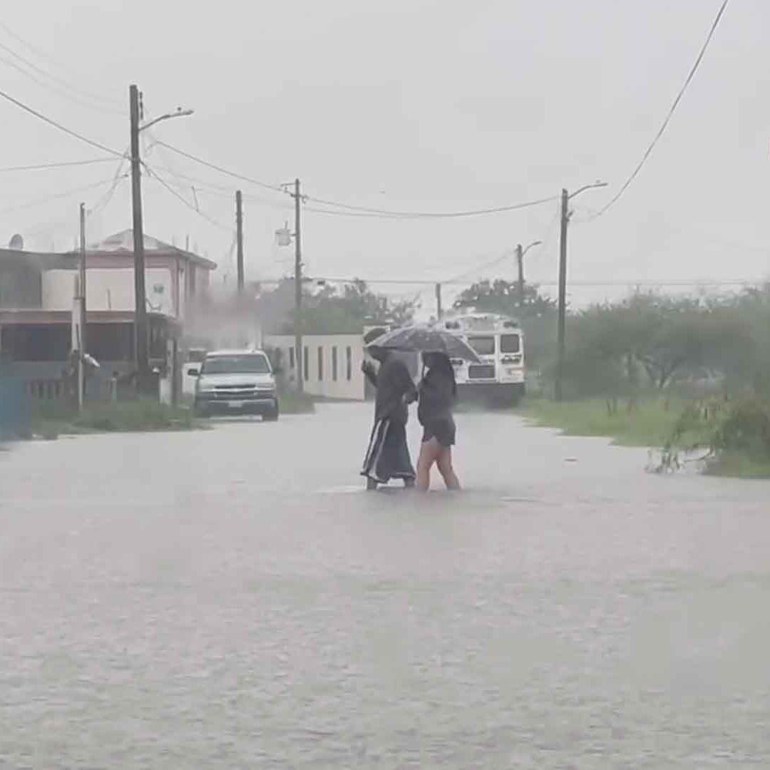 Tormenta Tropical Francine: Fuertes Lluvias Azotan Costa de Tamaulipas