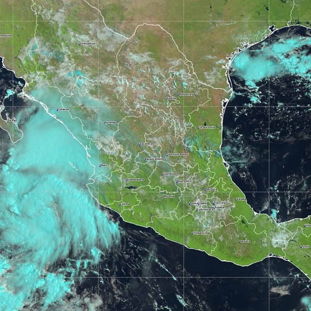 Imagen de satélite de la tormenta Lorena en el Pacífico mexicano