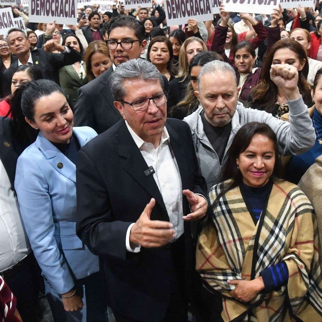 Ricardo Monreal dijo que la decisión se tomó para con la finalidad de salvaguardar la integridad de manifestantes, trabajadores y legisladores. Foto Cuartoscuro
