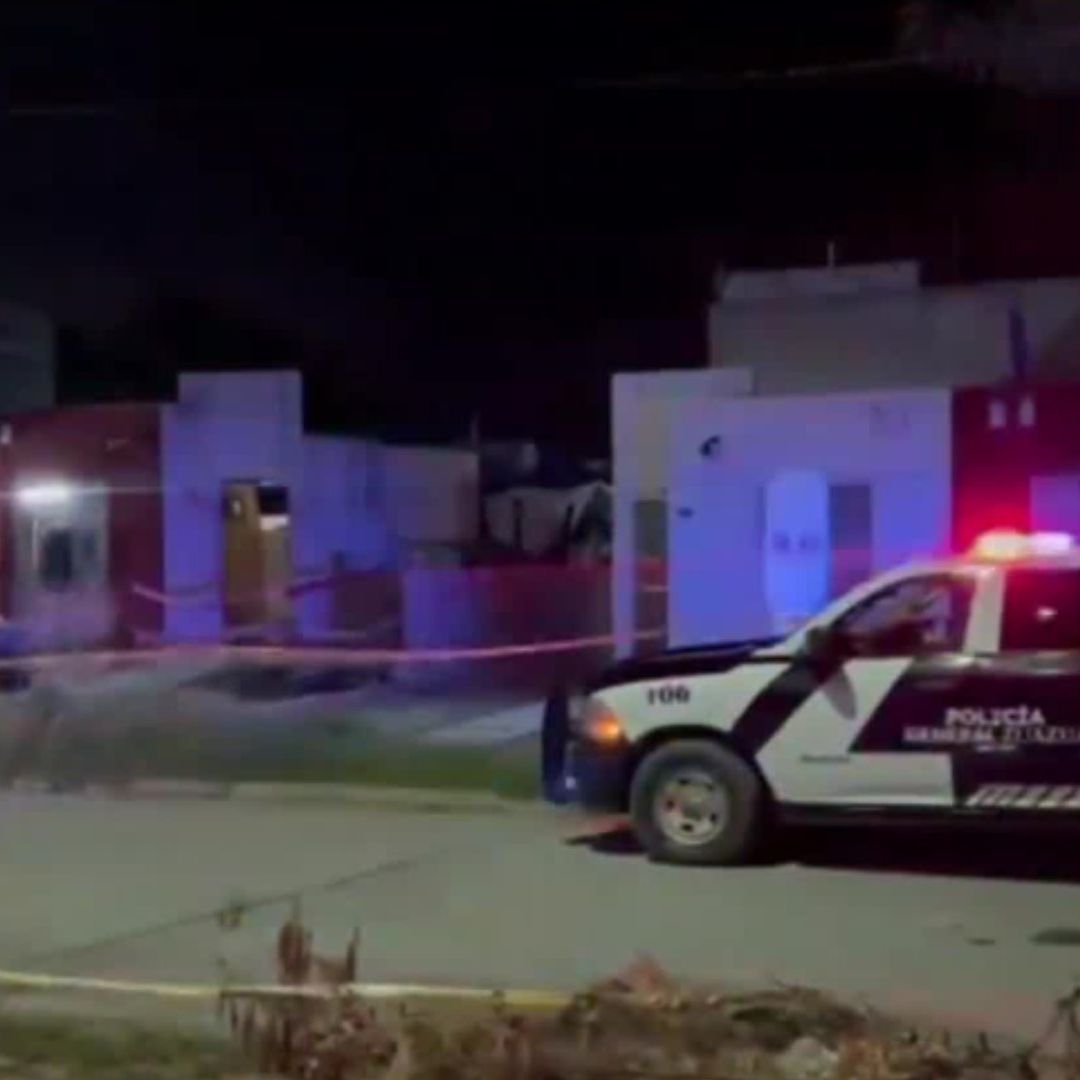 Patrulla de policía en colonia Misión de Santa Elena, General Zuazua