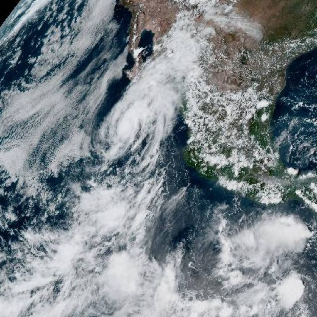 Huracán Kiko se Intensifica a Categoría 4 en el Pacífico: ¿Viene Hacia México Junto con Lorena?