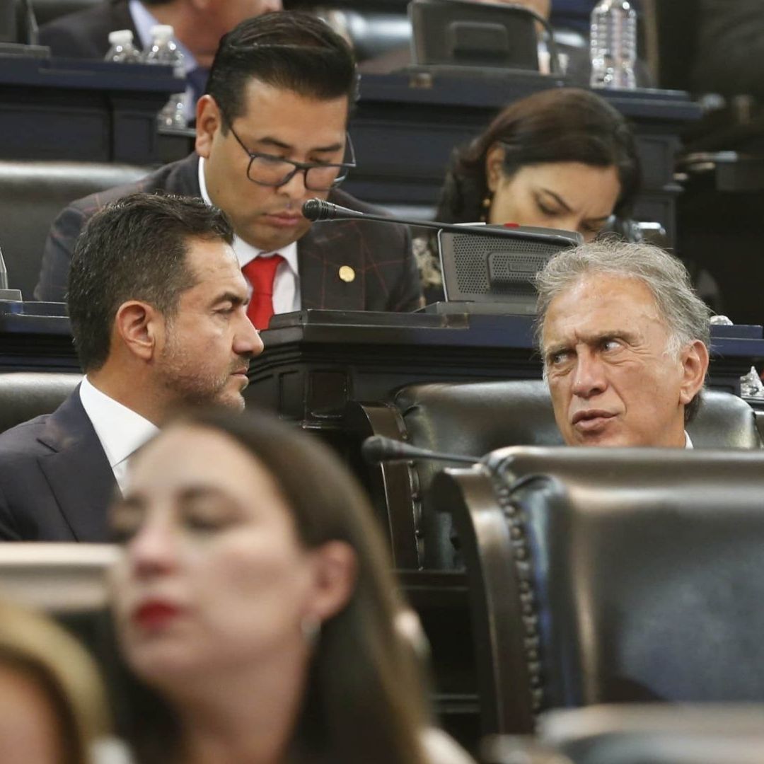 AMLO Reconoce Diferencias con Yunes y Niega Negociación por Voto para Reforma Judicial