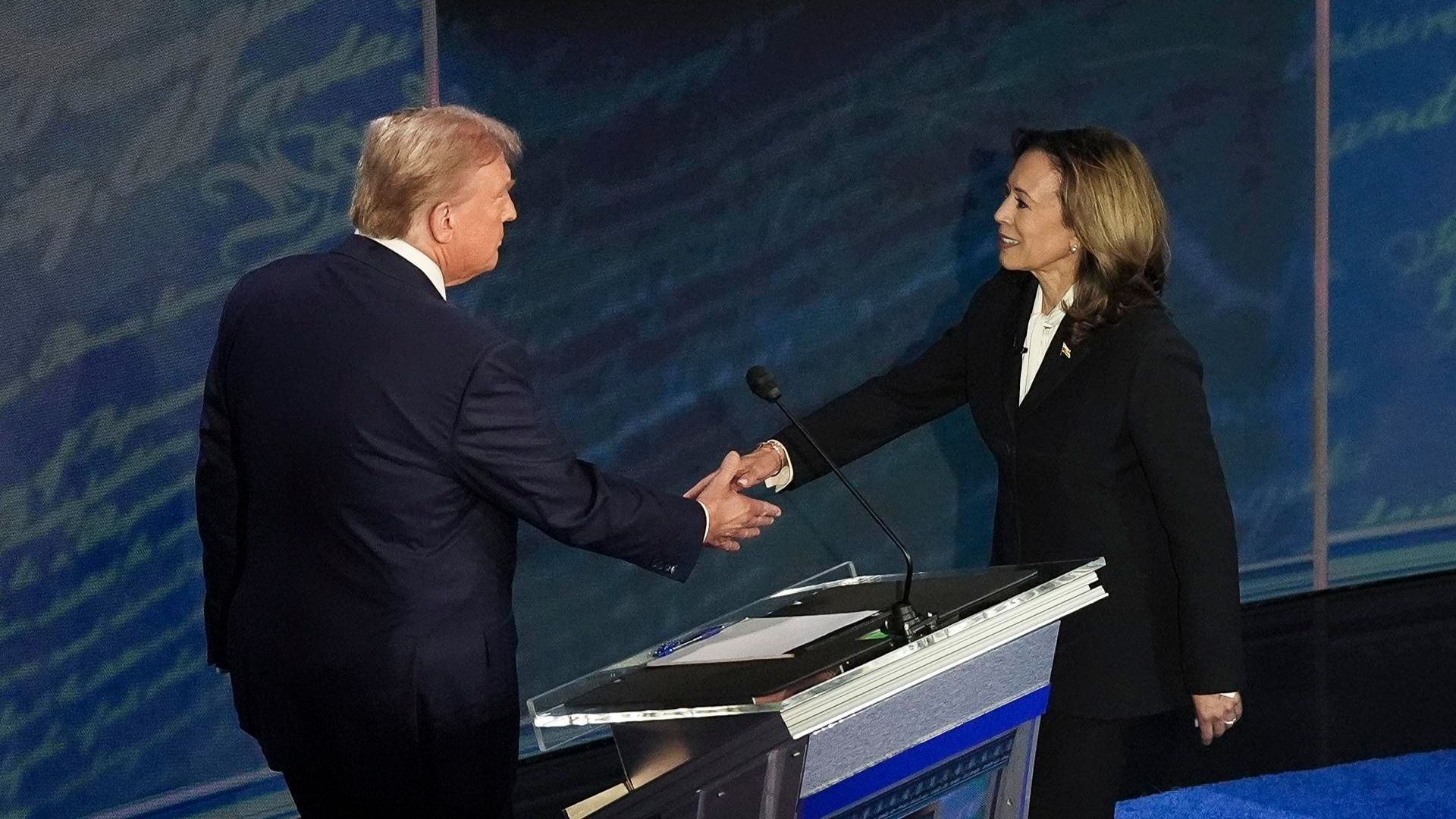 Donald Trump y Kamala Harris durante debate
