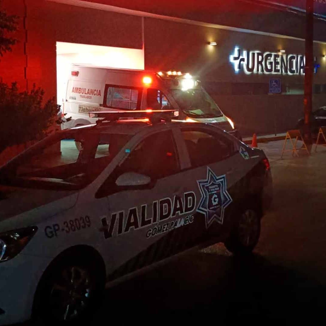 Niño Cae a Alcantarilla y su Mamá se Mete para Salvarlo en Gómez Palacio, Durango