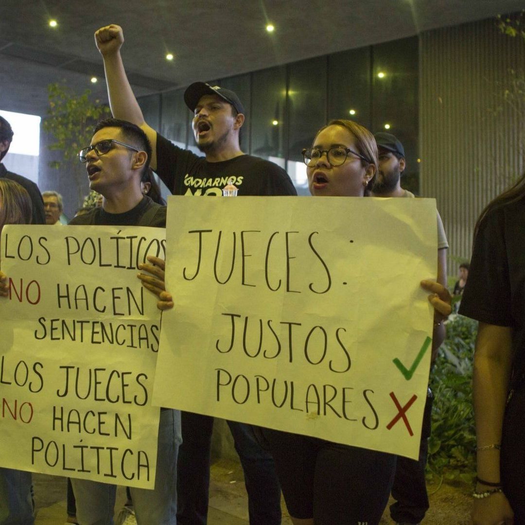 Trabajadores del Poder Judicial en Nuevo León protestan contra la Reforma Judicial
