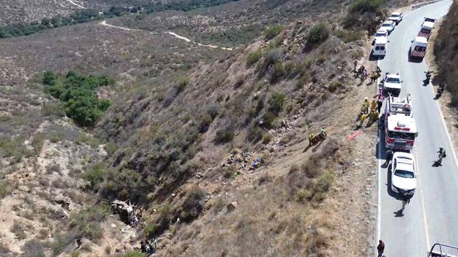 Tres Militares Heridos y Uno Muerto Tras Caer a un Acantilado en ...