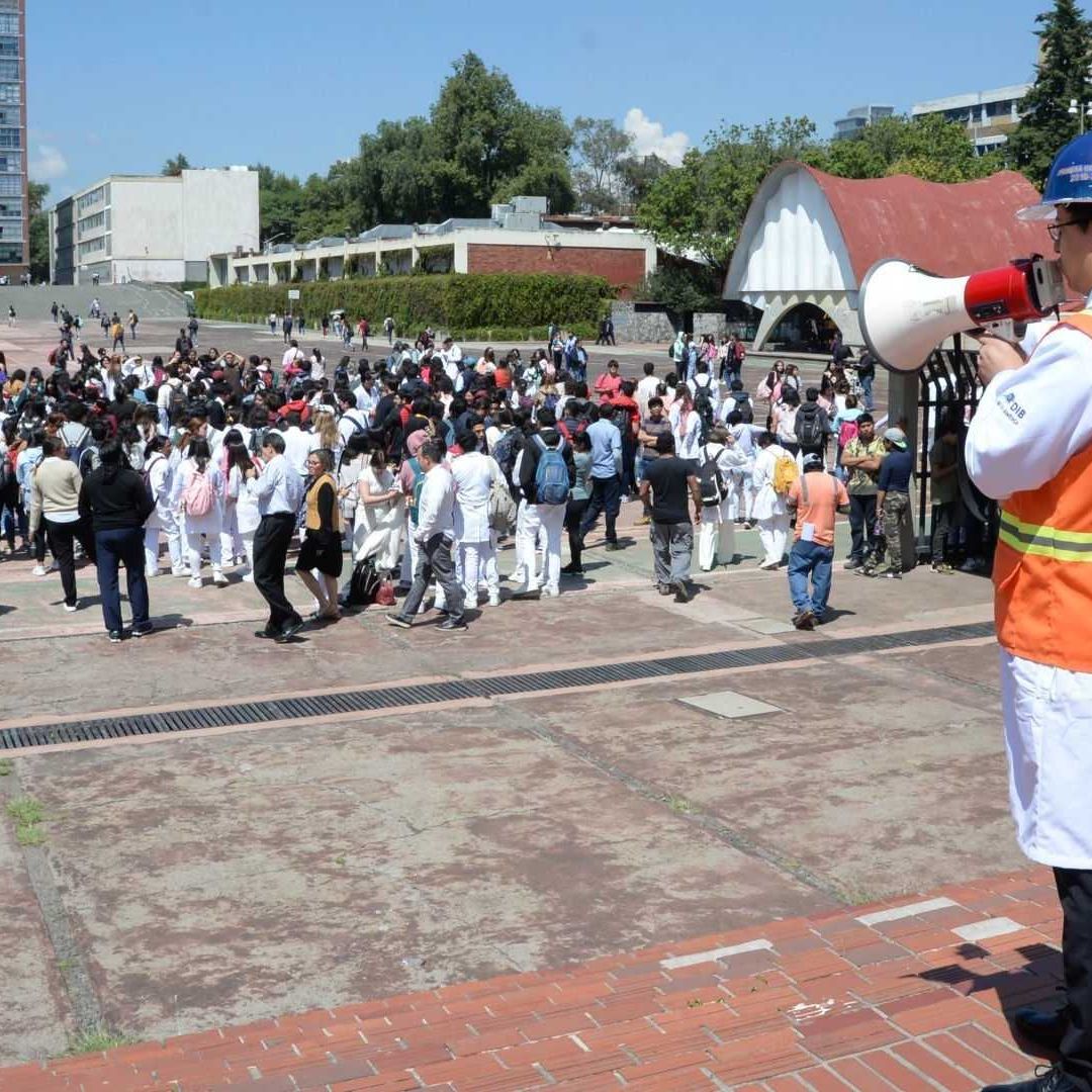 Los mexicanos se alistan para el Simulacro Nacional 2024 y aquí te decimos el horario de inicio de este ejercicio de prevención