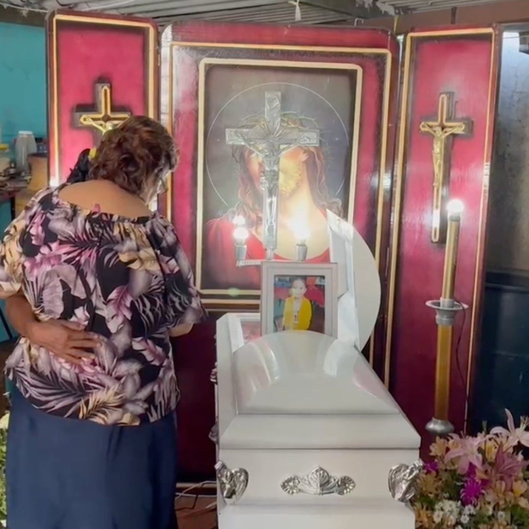 Luego de varios días de espera arribó este fin de semana el cuerpo de Danna una menor de 4 años que perdió la vida en circunstancias que aún se investigan en Monterrey.