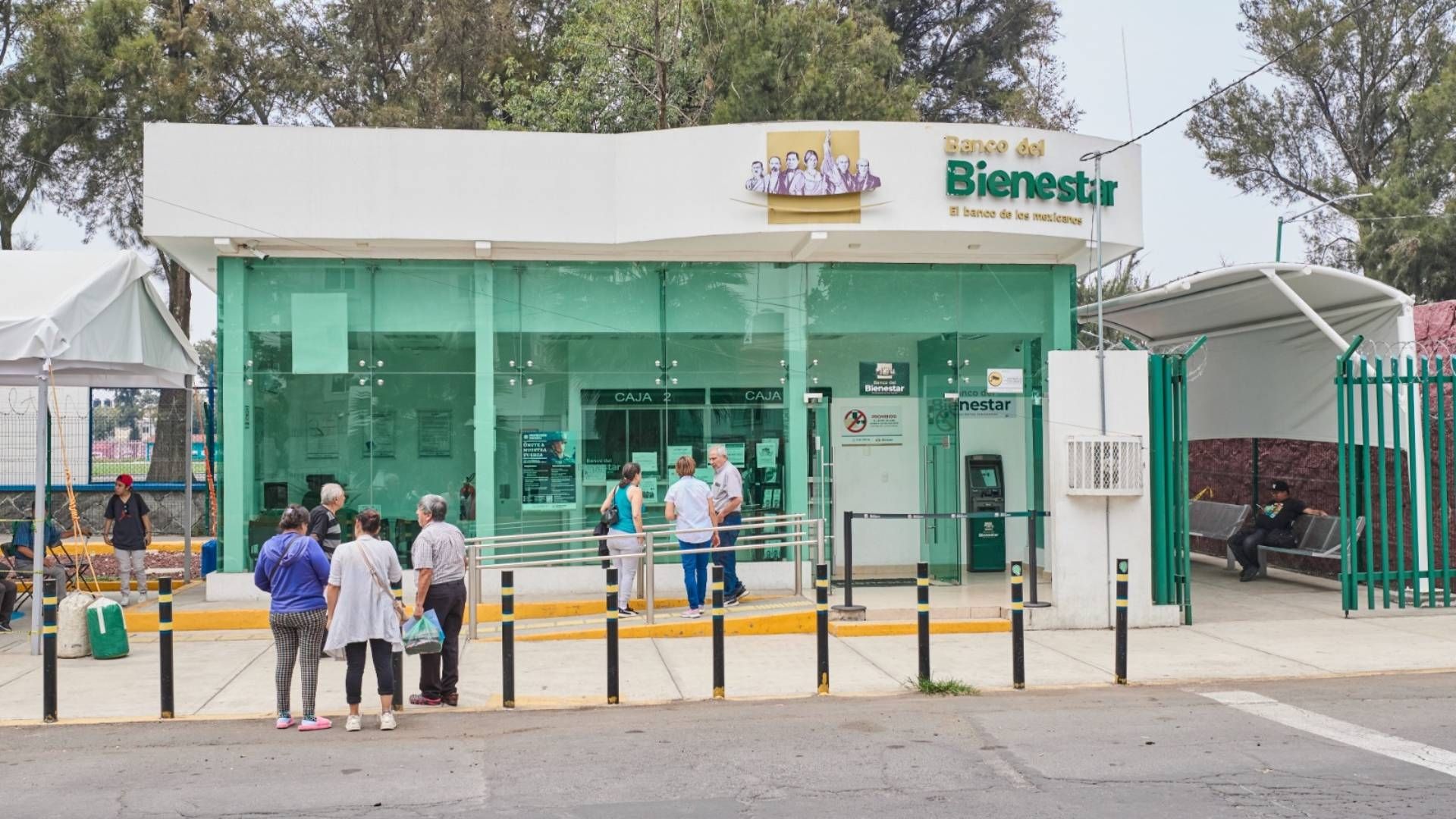 Los pagos de la Pensión Bienestar se detuvieron por los días festivos, pero este miércoles 18 de septiembre estarán de vuelta