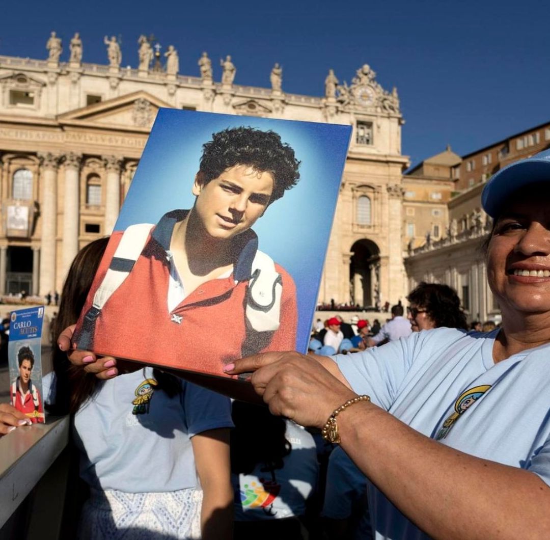 Quien fue Carlo Acutis, el Milenial canonizado por el Papa León XIV Cuales son Fueron sus Milagros