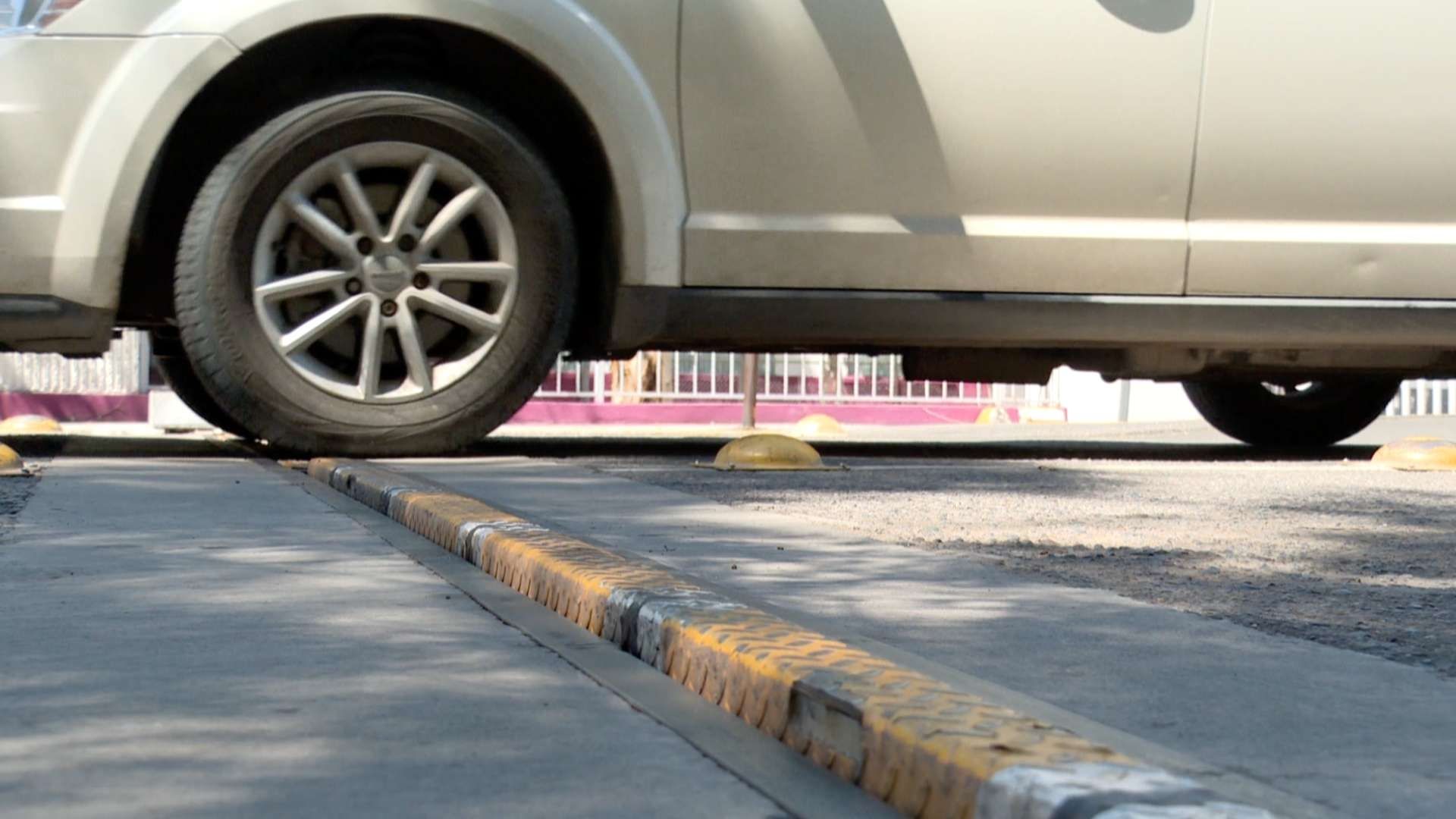 Tope Inteligente Instalado Frente a Primaria en Hermosillo No es Respetado por Automovilistas