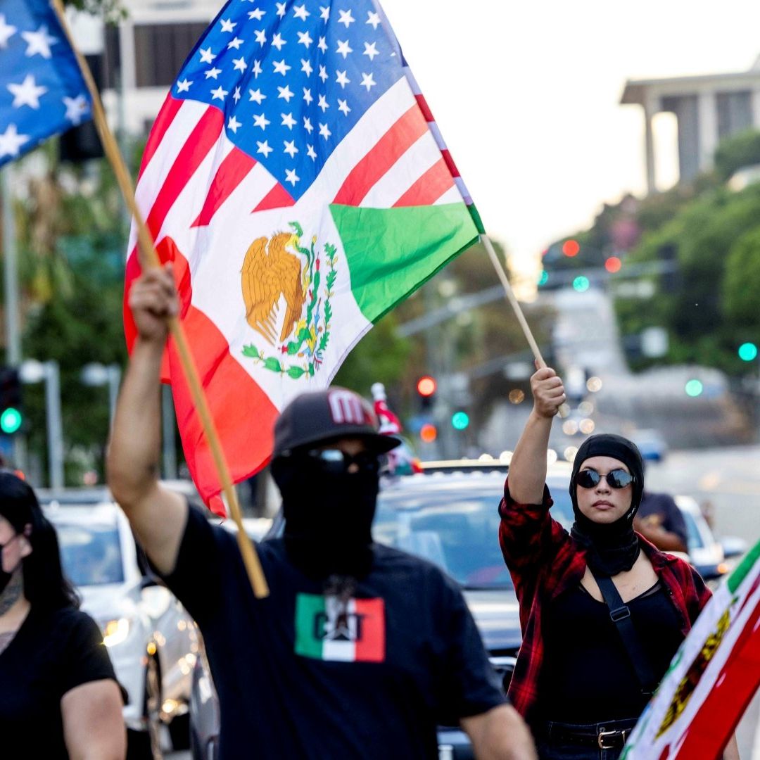 Protesta contra redadas migrantes en Los Ángeles, California