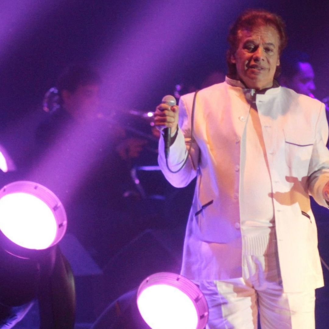 Llevan concierto de Juan Gabriel al Zócalo