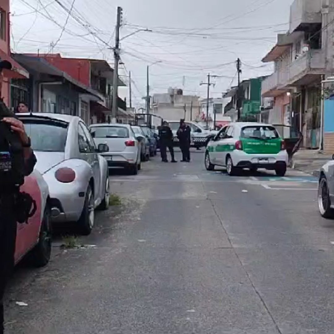 Asesinan a taxista en la colonia Aguacatal, en Xalapa