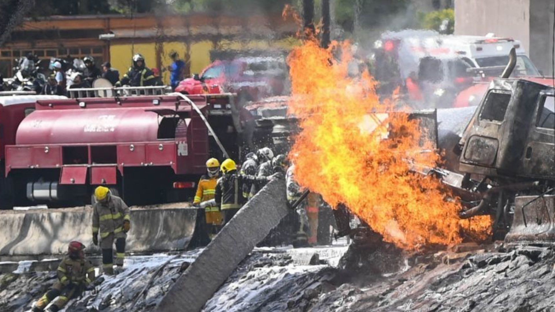 Hombre Sale a Tomar Descanso de su Trabajo y Queda en Medio de Explosión en Iztapalapa; Está Grave