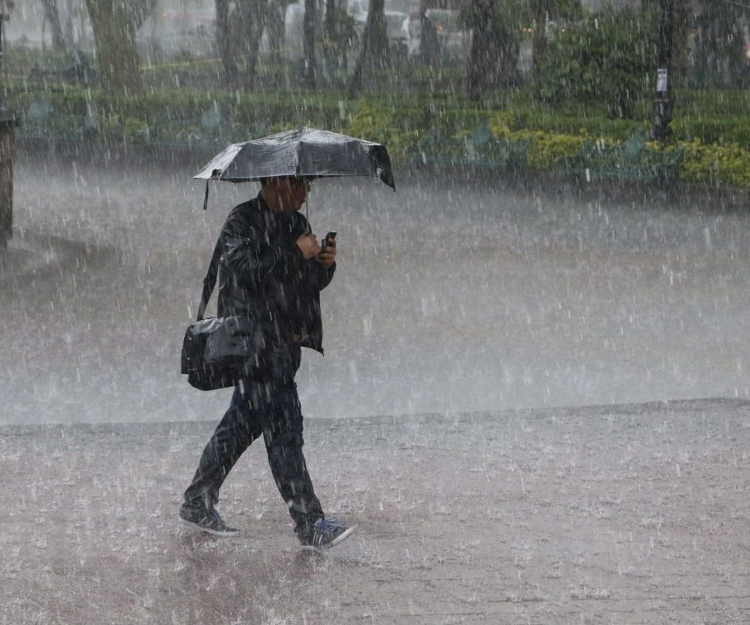 Pronostico del Tiempo: Persistirán las Lluvias de Fuertes a Muy Fuertes este Viernes