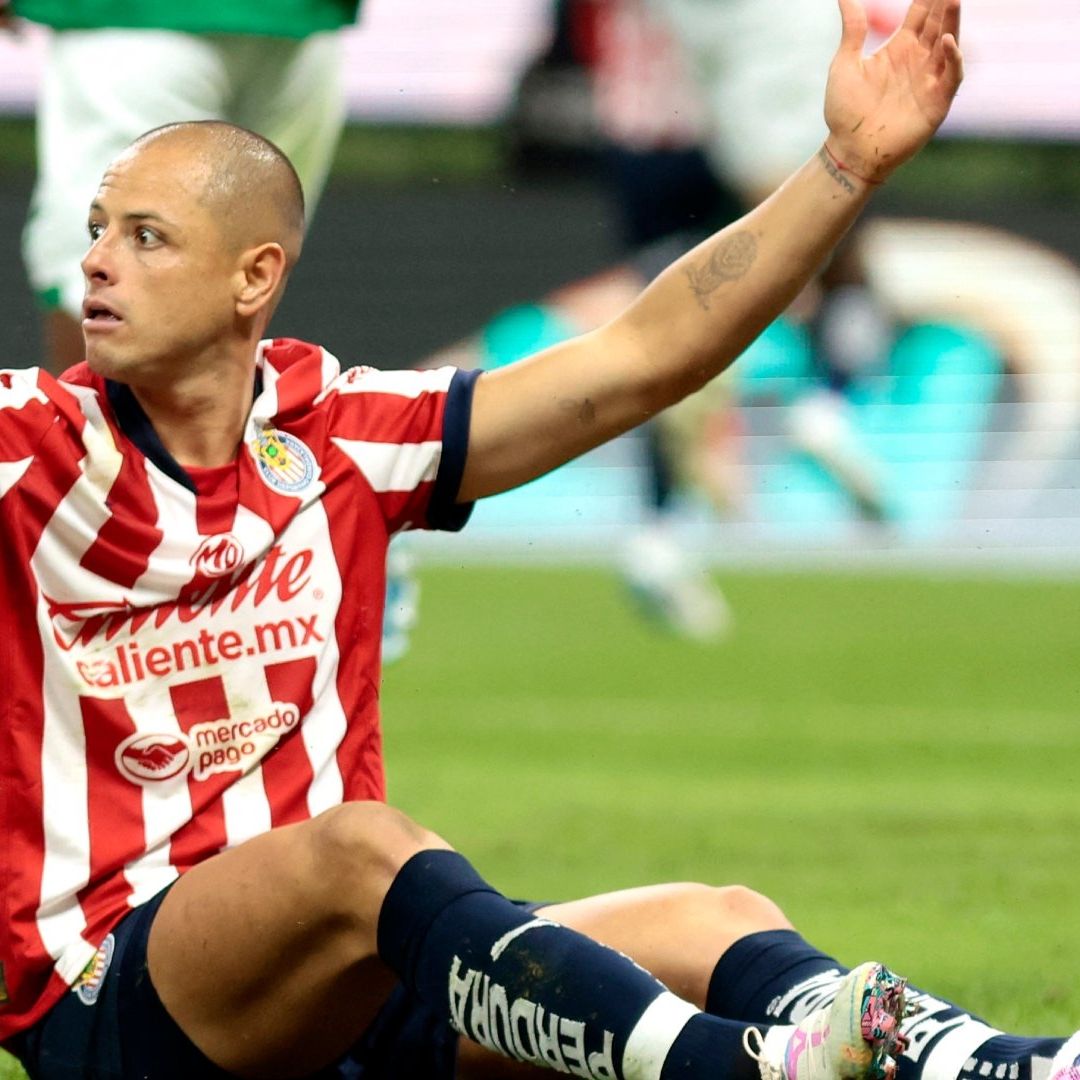 Chicharito Hernández ya se ha perdido varios partidos importantes con Chivas en el actual Apertura 2024. Foto AFP