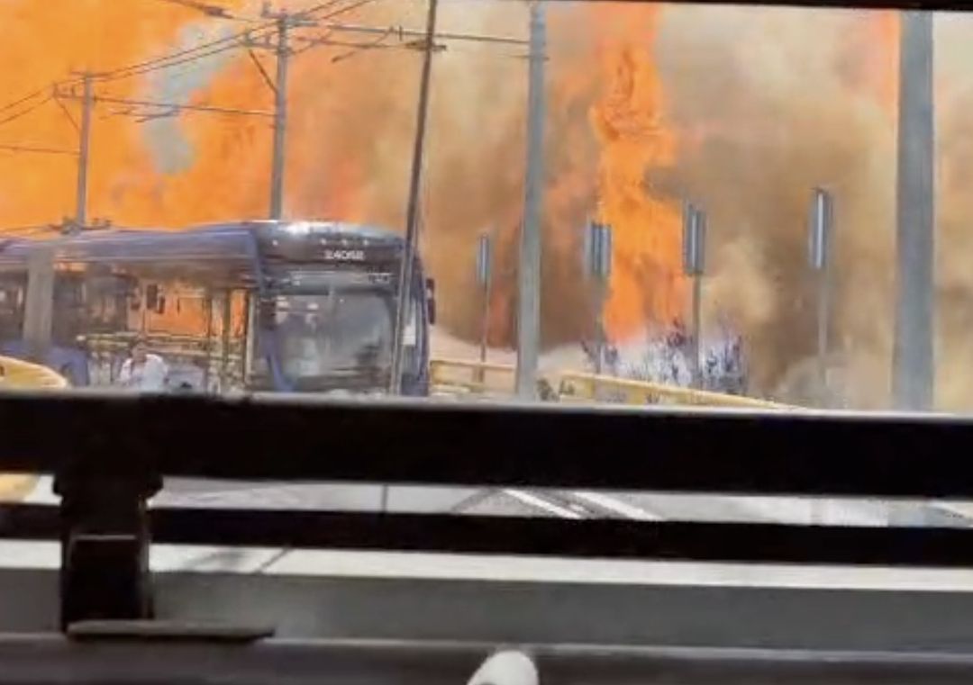 Graban en video momento de explosión de pipa de gas