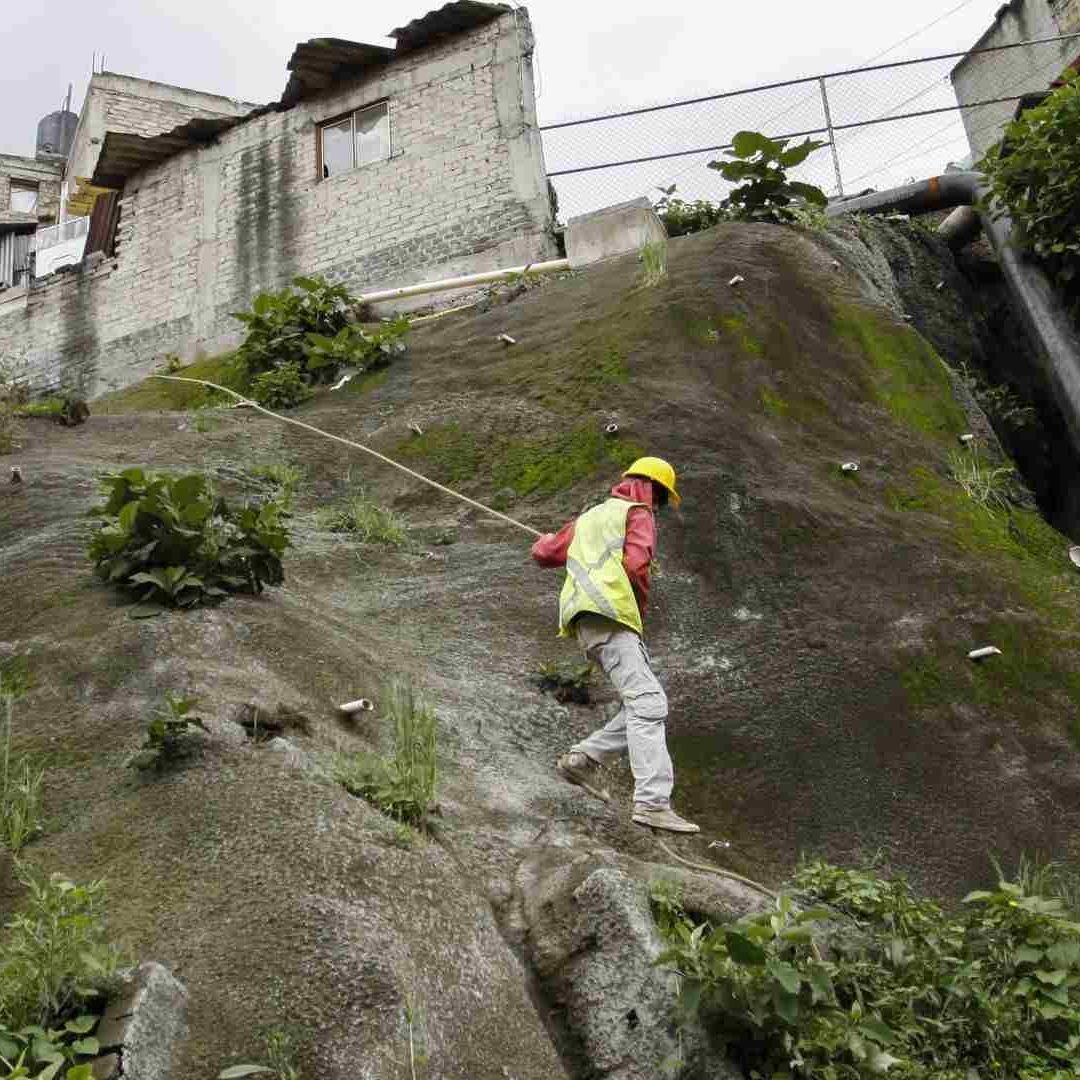 Zonas de riesgo en Álvaro Obregón por deslaves