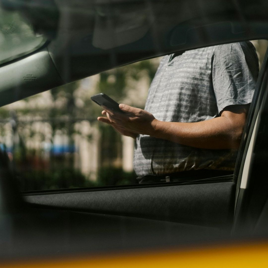 Biden Propone Norma para Prohibir Circulación de Autos con Tecnología de China y Rusia