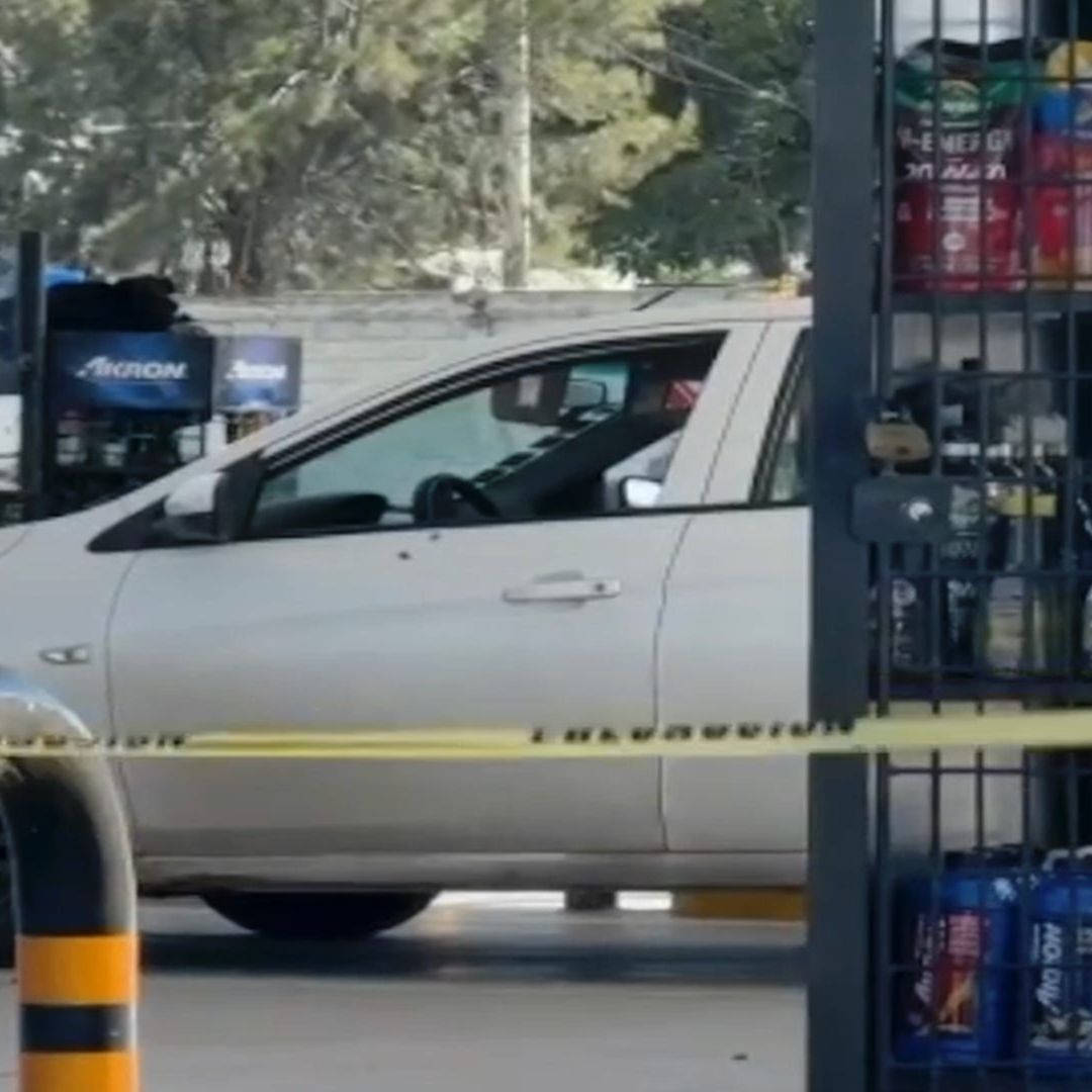 Asesinan a Hombre en una Gasolinera en el Bulevar Morelos en León Guanajuato